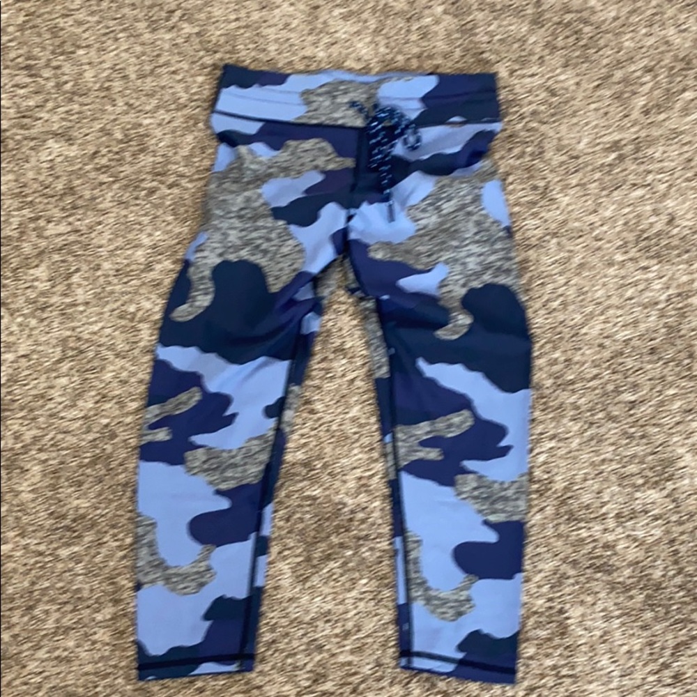 aerie American Eagle Capri Bottoms